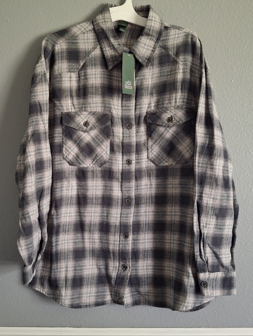 wild fable Men's Plaid Button-Down Shirt Size Medium